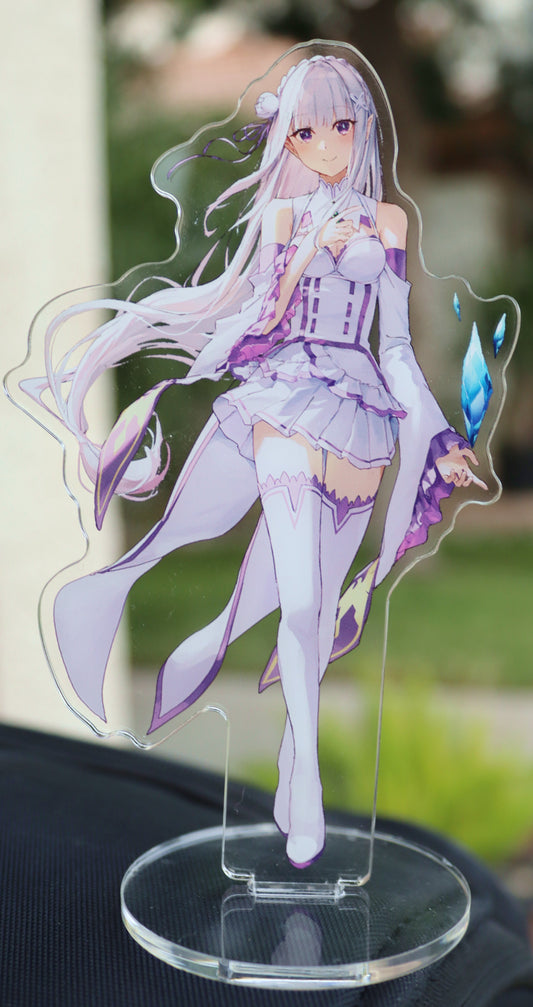 Emilia Standee